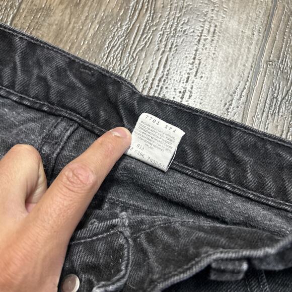 Vintage Levis Made USA 550 Black Denim Jeans Relaxed Size 36x32 - Picture 4 of 10